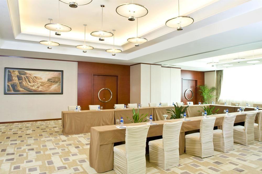 Hotel Four Points By Sheraton Beijing, Haidian 5*